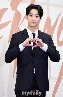 赖冠霖sns最新爆料,揭秘明星私生活细节